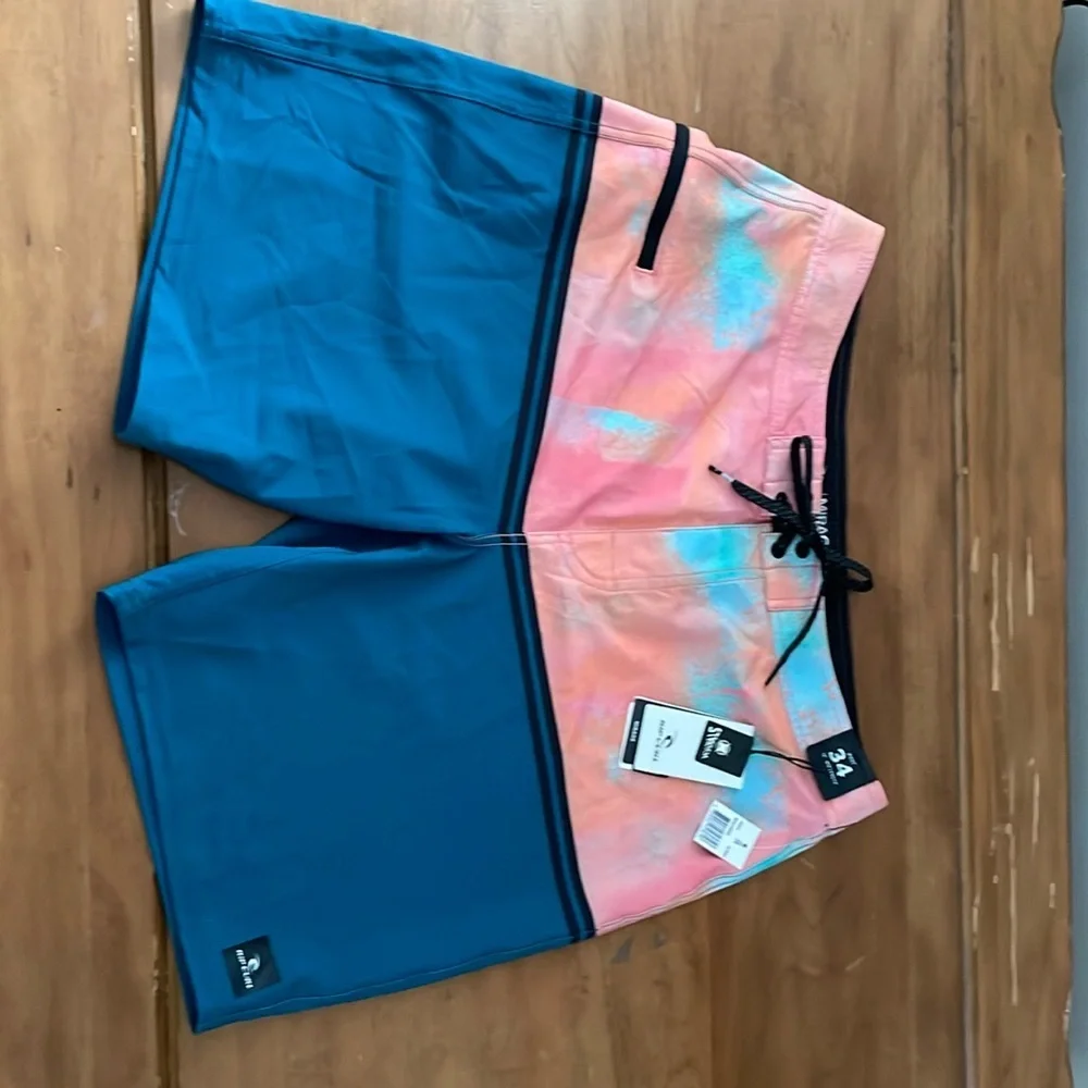 Rip Curl NWT Mirage Board Shorts Size 34